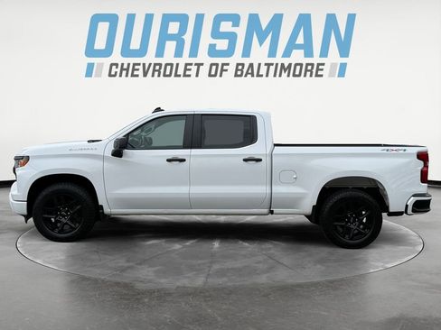 Used 2023 Chevrolet Silverado 1500 Custom image 3