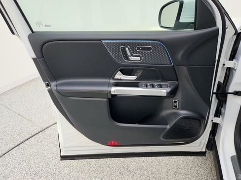 Certified 2026 Mercedes-Benz GLB 250 image 31