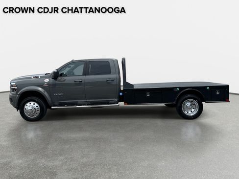 Used 2026 RAM 5500 4x4 Crew Cab w/ Laramie Trim Package image 7
