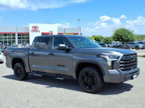 Used 2024 Toyota Tundra SR5 AWD/4WD image 2