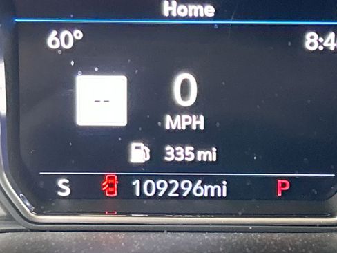 Used 2021 GMC Yukon XL Denali w/ Denali Premium Package image 24