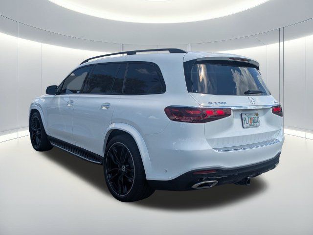 Used 2025 Mercedes-Benz GLS 580 4MATIC image 4