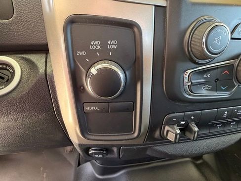 Used 2018 RAM 3500 SLT w/ Snow Chief Group AWD/4WD image 46