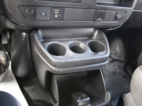 Used 2019 Chevrolet Express 2500 w/ Driver Convenience Package image 17