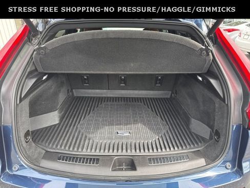 Used 2019 Cadillac XT4 Premium Luxury image 31