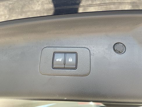 Used 2024 Nissan Armada Platinum w/ Captain's Chairs Package RWD image 15