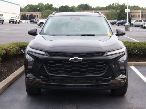 Used 2024 Chevrolet Trax ACTIV FWD image 2