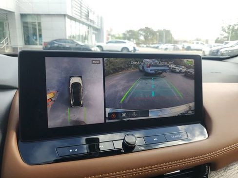 Used 2025 Nissan Rogue Platinum w/ Platinum Premium Package image 19