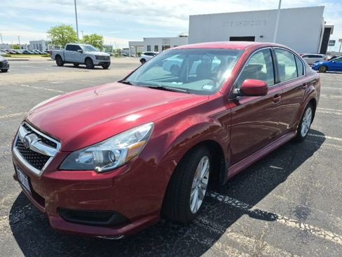 Used 2014 Subaru Legacy 2.5i Premium AWD/4WD image 2