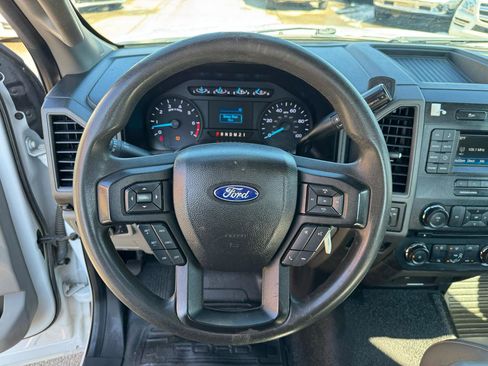 Used 2018 Ford F250 XL w/ Power Equipment Group image 19