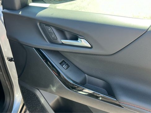 Used 2025 Chevrolet Equinox RS AWD/4WD image 19