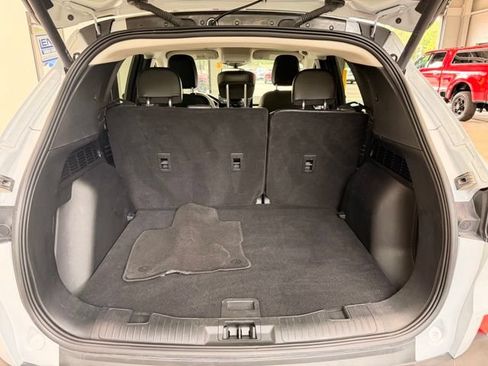 Used 2025 Ford Escape Platinum AWD/4WD image 8
