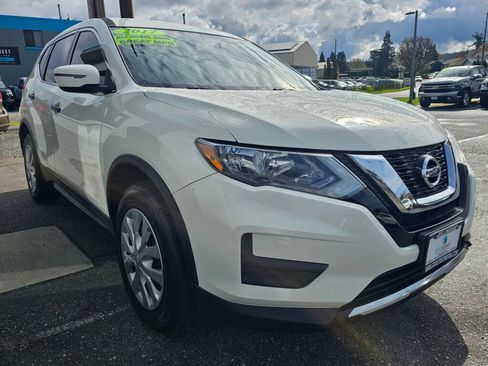 Used 2017 Nissan Rogue S AWD/4WD image 6