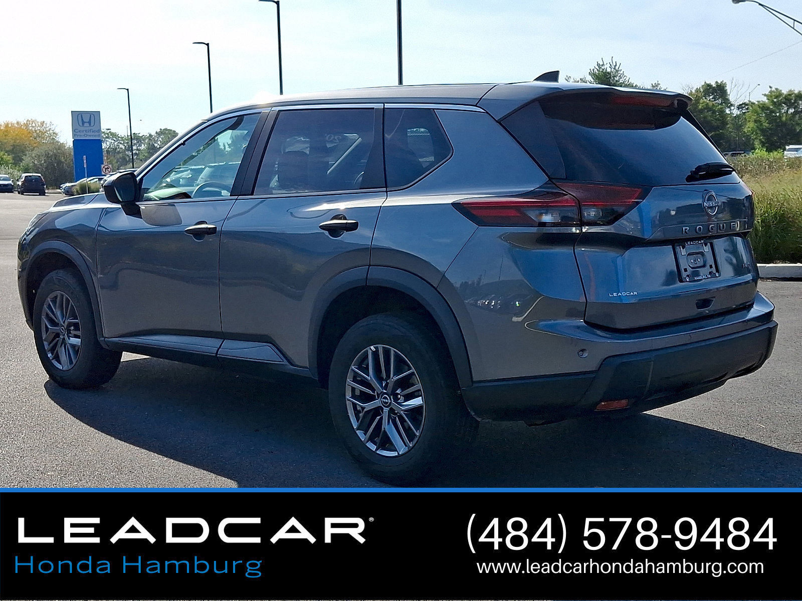 Used 2024 Nissan Rogue S AWD/4WD image 4