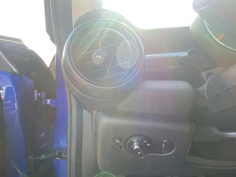 Used 2021 MINI Cooper 2-Door Hardtop FWD image 12
