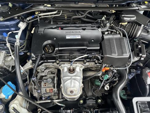 Used 2017 Honda Accord Sport image 20