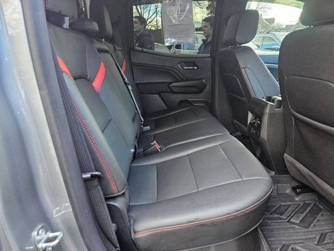 Used 2023 Chevrolet Colorado Z71 w/ Z71 Convenience Package 2 image 14