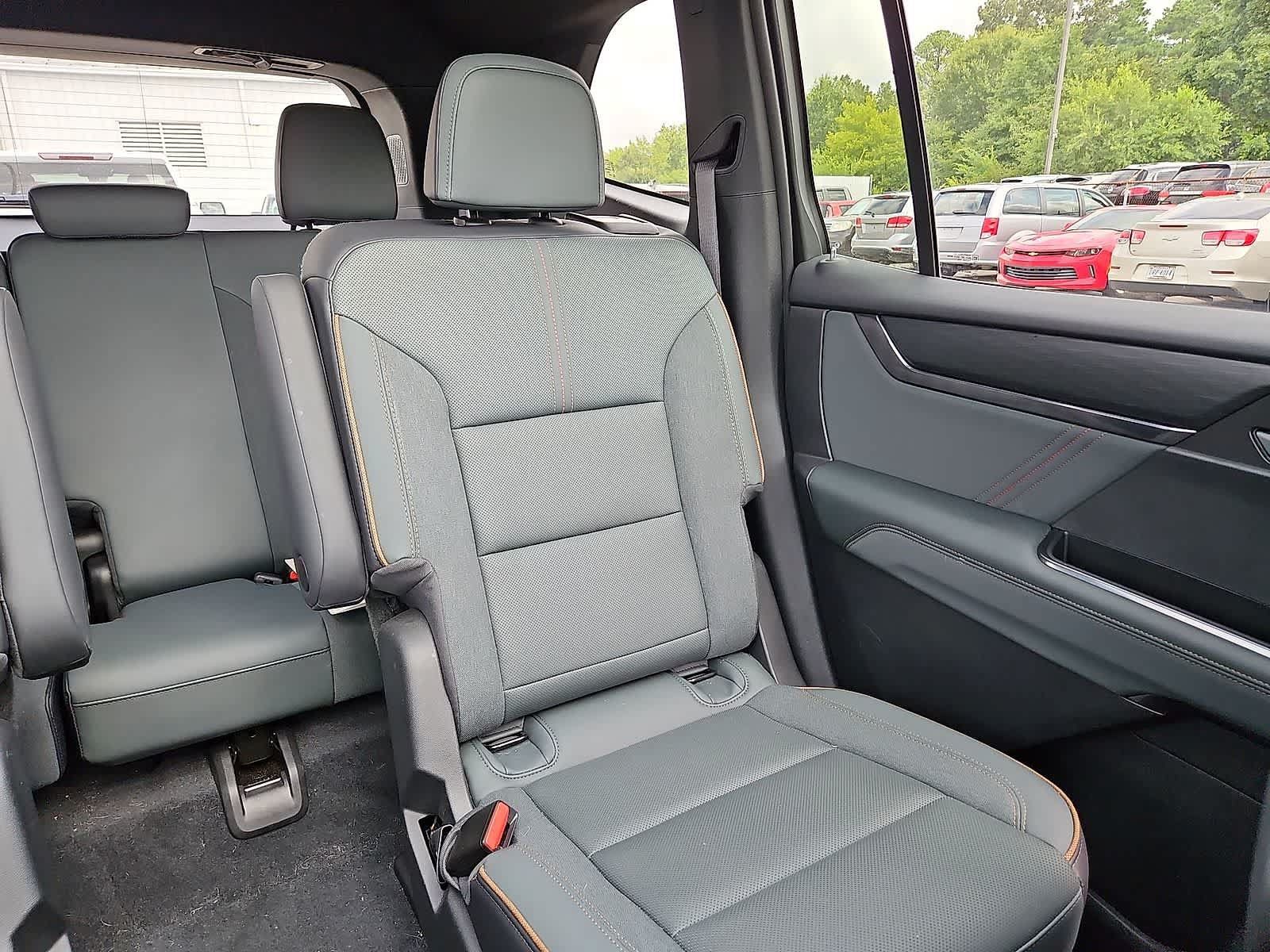 Certified 2024 GMC Acadia AT4 AWD/4WD image 15