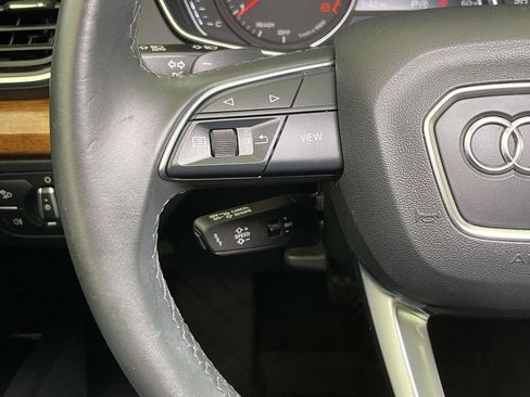 Used 2023 Audi Q5 2.0T Premium w/ Convenience Package image 38