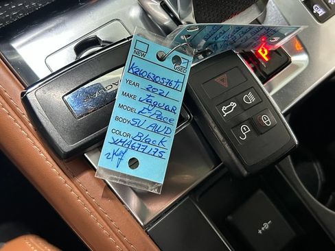 Used 2021 Jaguar F-PACE SVR AWD/4WD image 64