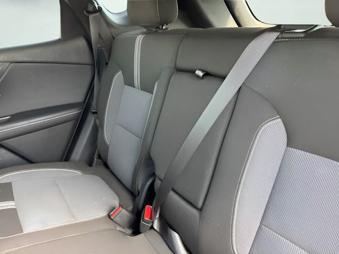 Used 2025 Chevrolet Blazer LT AWD/4WD image 9