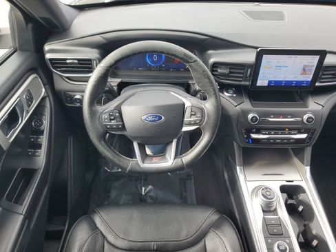 Used 2020 Ford Explorer ST image 22