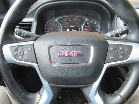 Used 2023 GMC Acadia SLT image 23