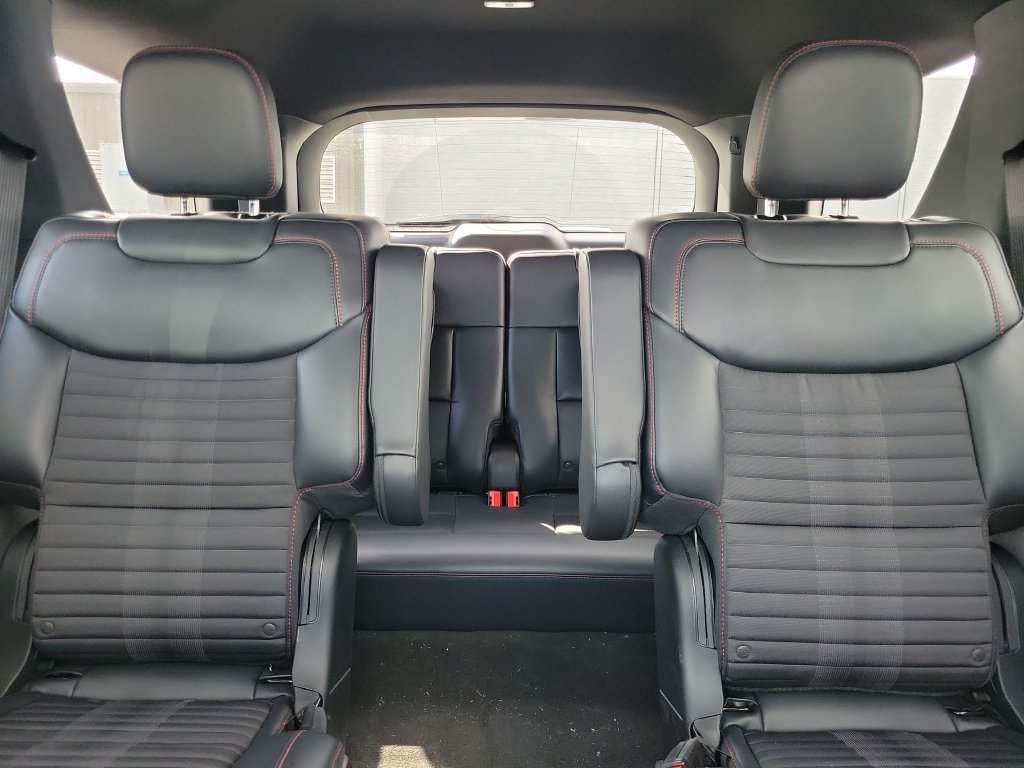 New 2026 Ford Explorer ST-Line w/ ST-Line Street Pack AWD/4WD image 17