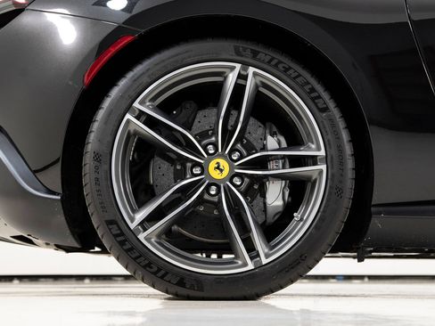 Certified 2022 Ferrari Roma RWD image 21