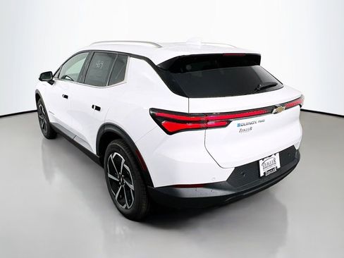 New 2026 Chevrolet Equinox EV LT image 7