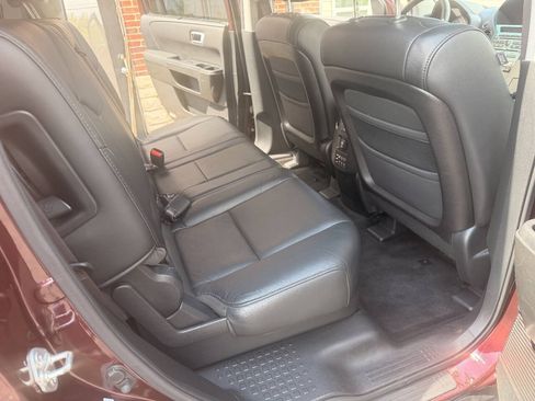 Used 2011 Honda Pilot Touring image 18