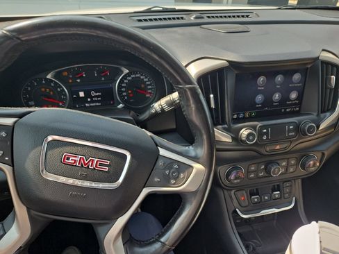 Used 2019 GMC Terrain Denali w/ GMC Pro Grade Package AWD/4WD image 9