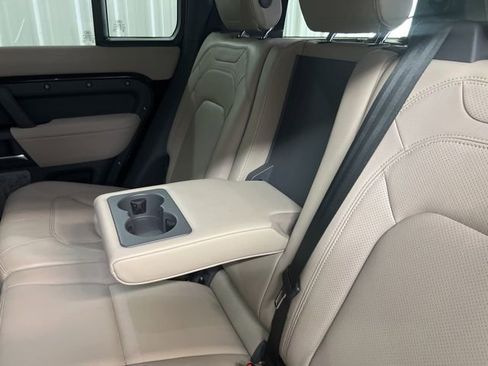 Used 2023 Land Rover Defender 130 S image 14