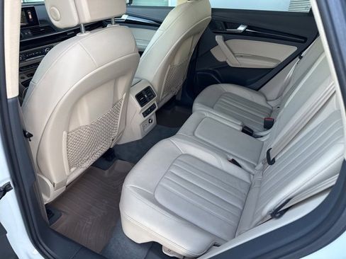 Used 2020 Audi Q5 2.0T Premium Plus w/ Premium Plus Package image 12