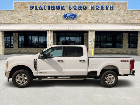 New 2026 Ford F250 XLT w/ FX4 Off-Road Package AWD/4WD image 3