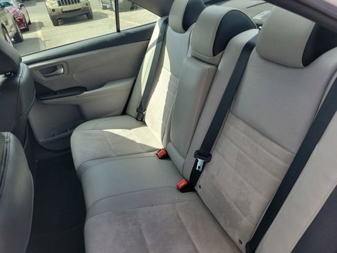 Used 2017 Toyota Camry XSE image 14