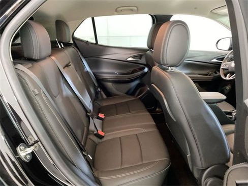 Used 2023 Buick Encore GX Essence image 31