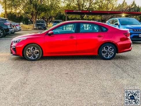 Used 2021 Kia Forte LXS image 5