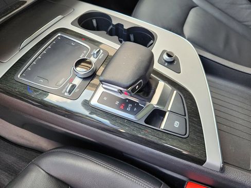 Used 2018 Audi Q7 2.0T Premium Plus image 20