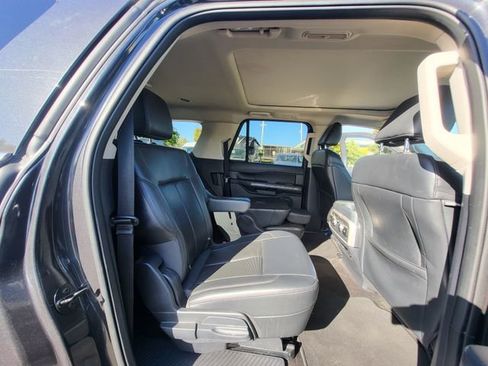 Used 2022 Ford Expedition Max XLT AWD/4WD image 14