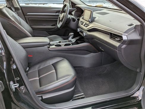 Used 2025 Nissan Altima 2.5 SR image 20