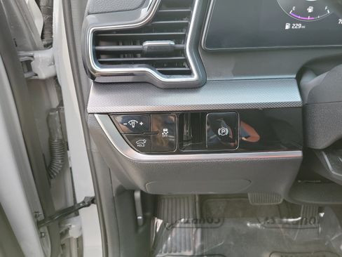 Used 2025 Kia Sportage SX FWD image 26