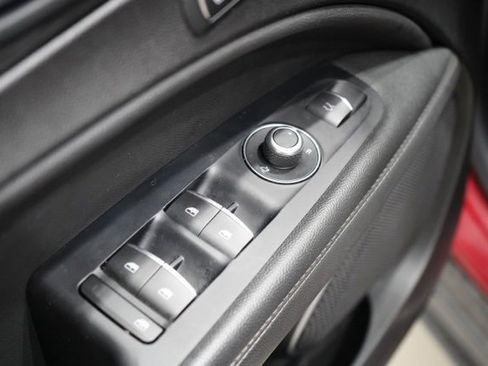 Used 2018 Alfa Romeo Stelvio AWD image 18