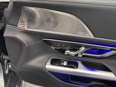 Used 2023 Mercedes-Benz SL 43 AMG w/ Driver Assistance Package image 33