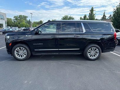 Used 2021 GMC Yukon XL SLT w/ SLT Luxury Plus Package
