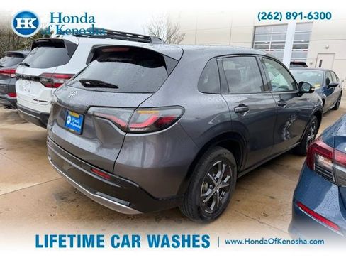 Used 2025 Honda HR-V EX-L image 2