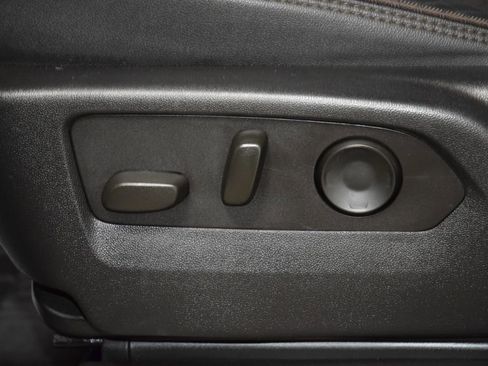 Used 2024 Chevrolet Tahoe High Country image 40