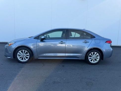 Used 2024 Toyota Corolla LE w/ LE Convenience Package AWD/4WD image 10