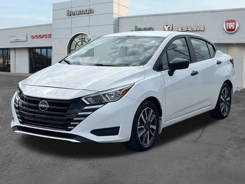 Used 2024 Nissan Versa S w/ S Plus Package FWD image 3