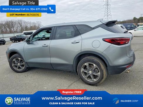 Used 2023 Chevrolet Blazer LT image 3